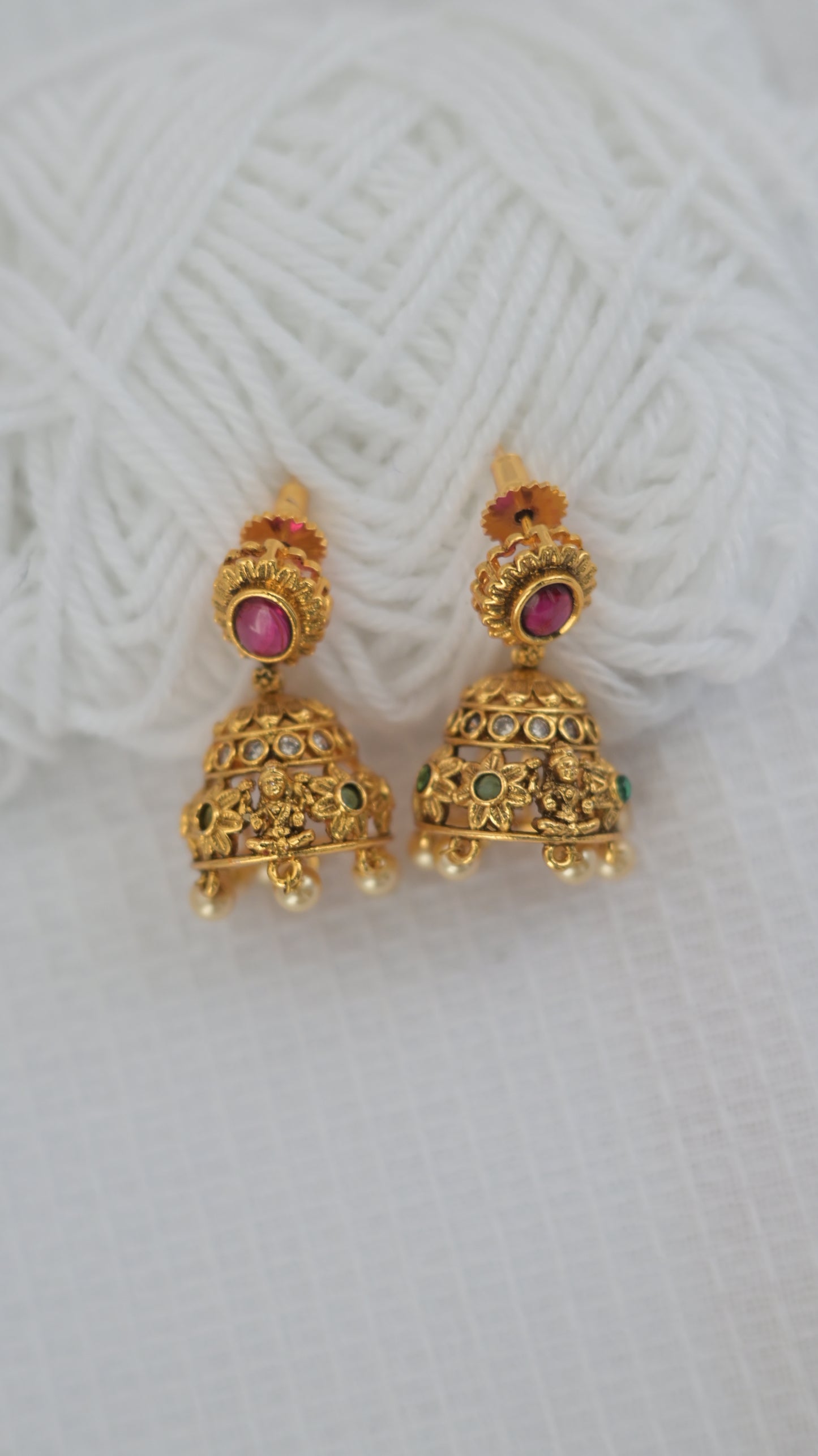 Viyaraa Antique Navaratna Temple Necklace Set VIYARAA