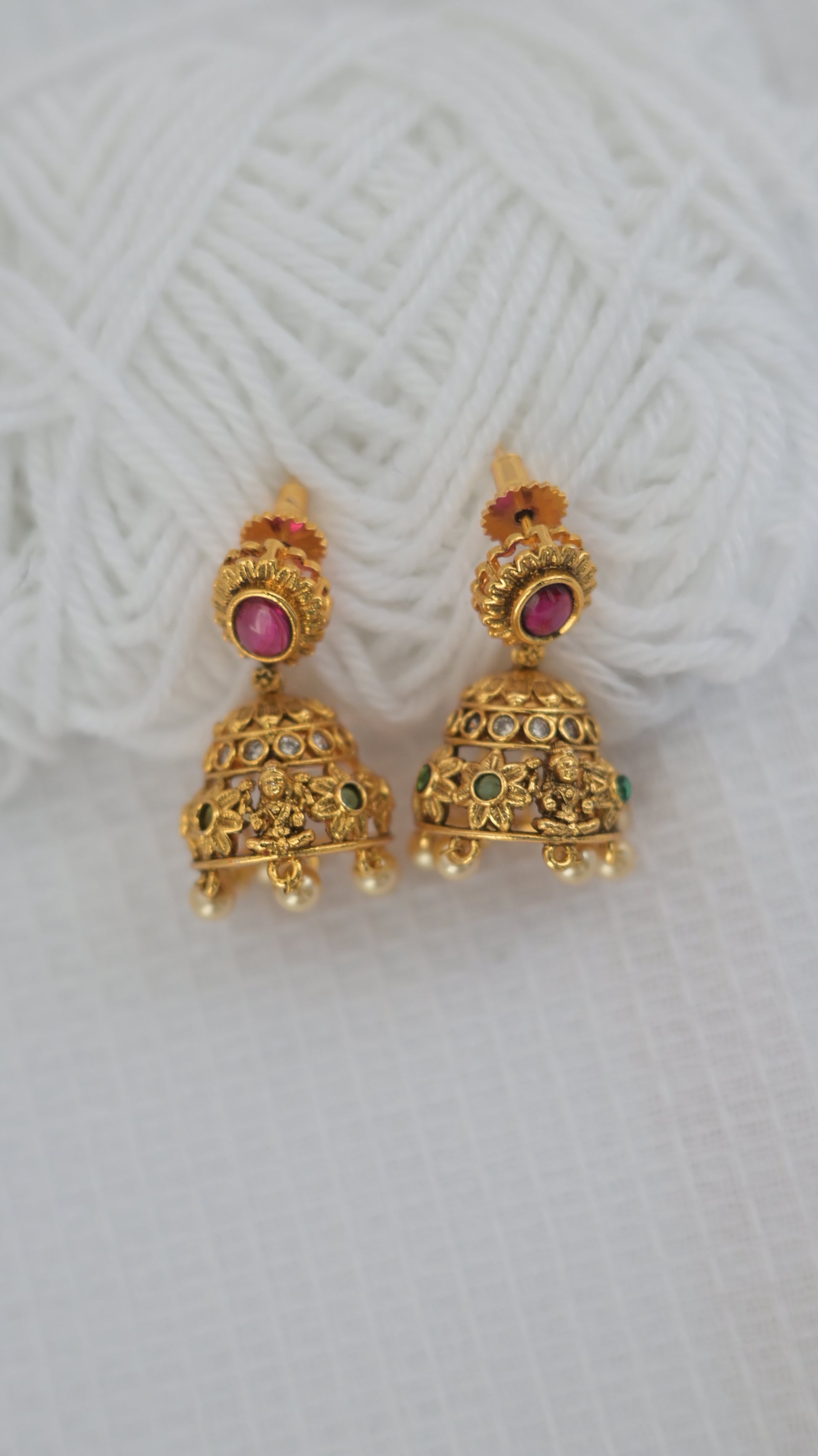 Viyaraa Antique Navaratna Temple Necklace Set VIYARAA